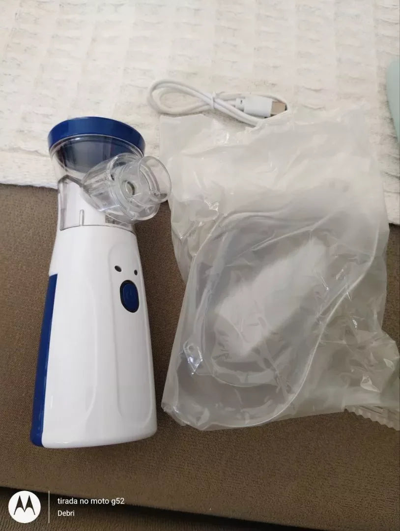 Nebulizador con mascarillas y cable recién recibido